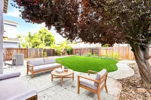 10133 Lofton Way, Elk Grove, CA 95757 - Photo 3