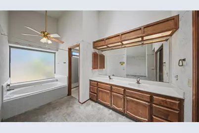 2701 Twin Oak Lane, Modesto, CA 95355 - Photo 23