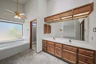 2701 Twin Oak Ln, Modesto, CA 95355 - Photo 23