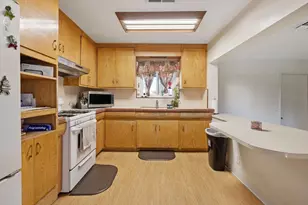 1585 Mulberry Ln, Lemoore, CA 93245 - Photo 13