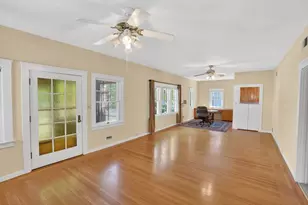 916 Mission Way, Sacramento, CA 95819 - Photo 5