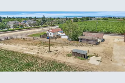 719 W Taylor Road, Turlock, CA 95382 - Photo 13