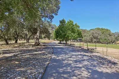 8395 McCourtney Road, Lincoln, CA 95648 - Photo 3