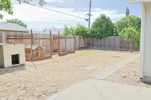 7559 Thorpe Way, Sacramento, CA 95822 - Photo 29