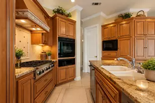 2184 Heritage Dr, Roseville, CA 95678 - Photo 1