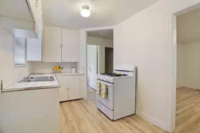 1004 S Shasta Avenue, Stockton, CA 95205 - Photo 9
