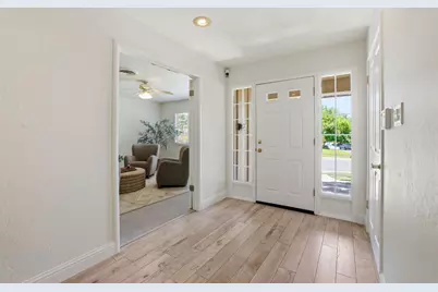 6801 Westmore Way, Carmichael, CA 95608 - Photo 7