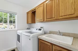 20810 Lost Ranch Rd, San Jose, CA 95120 - Photo 45