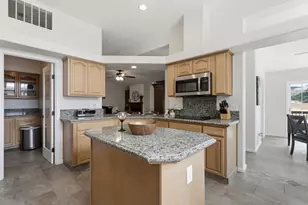 20810 Lost Ranch Rd, San Jose, CA 95120 - Photo 15
