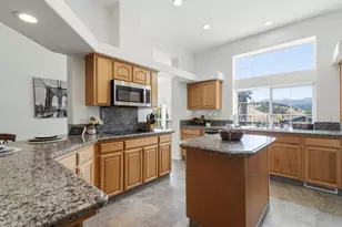 20810 Lost Ranch Rd, San Jose, CA 95120 - Photo 17
