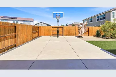 7463 Darque Way, Elk Grove, CA 95757 - Photo 41