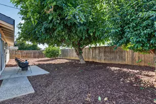 9985 Redstone Dr, Sacramento, CA 95827 - Photo 31