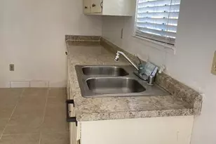 8432 Tam O'Shanter Dr, Stockton, CA 95210 - Photo 7