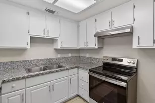 5810 41st St, Sacramento, CA 95824 - Photo 9