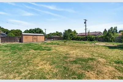 8212 Bruns Way, Sacramento, CA 95828 - Photo 27