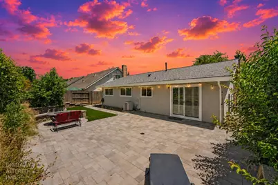 8935 Trujillo Way, Sacramento, CA 95826 - Photo 3
