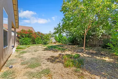 2085 W Solis Street, Merced, CA 95348 - Photo 23