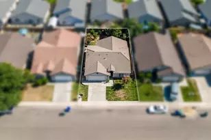 2085 W Solis St, Merced, CA 95348 - Photo 25