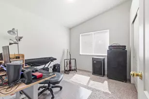 2085 W Solis St, Merced, CA 95348 - Photo 15