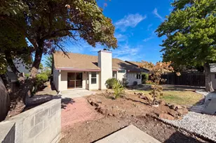 8027 Montevina Dr, Sacramento, CA 95829 - Photo 5
