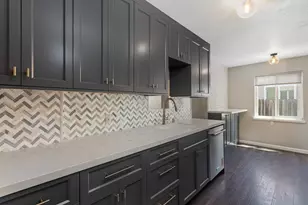 5205 63rd St, Sacramento, CA 95820 - Photo 3