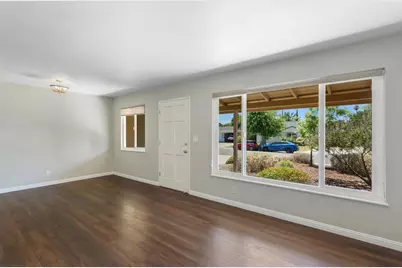 5205 63rd Street, Sacramento, CA 95820 - Photo 7