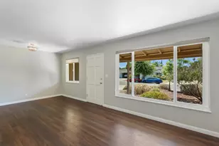 5205 63rd St, Sacramento, CA 95820 - Photo 7