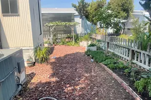 Red Bud Ln, Sacramento, CA 95828 - Photo 15