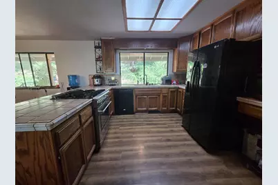 595 Valley Ridge Court, Auburn, CA 95603 - Photo 11