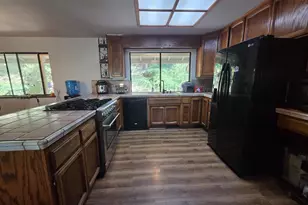 595 Valley Ridge Ct, Auburn, CA 95603 - Photo 11