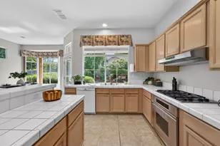 5048 Green Grove Ln, Roseville, CA 95747 - Photo 13