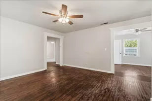 2540 28th St, Sacramento, CA 95818 - Photo 7