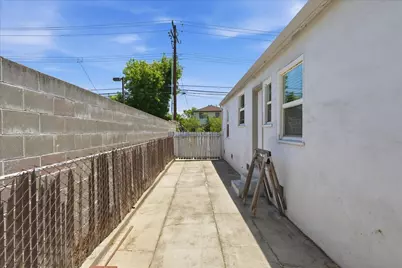 2540 28th Street, Sacramento, CA 95818 - Photo 25