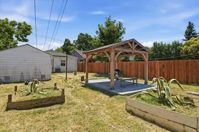 2540 28th Street, Sacramento, CA 95818 - Photo 21