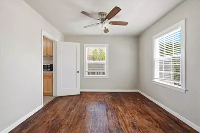 2540 28th Street, Sacramento, CA 95818 - Photo 9