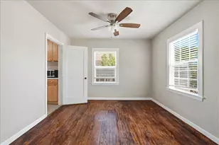 2540 28th St, Sacramento, CA 95818 - Photo 9