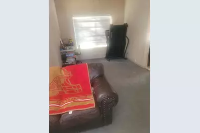 8220 Exbourne Circle, Sacramento, CA 95828 - Photo 3