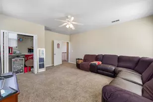 3662 W River Dr, Sacramento, CA 95833 - Photo 25