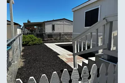 Live Oak Boulevard #76, Yuba City, CA 95991 - Photo 9