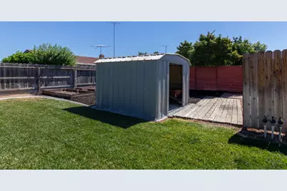 7419 Pine Street, Hughson, CA 95326 - Photo 51