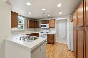 4800 Westlake Pkwy, Sacramento, CA 95835 - Photo 5