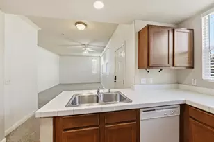 4800 Westlake Pkwy, Sacramento, CA 95835 - Photo 15