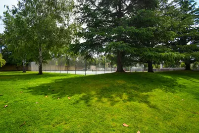 1162 Spruce Tree Circle, Sacramento, CA 95831 - Photo 33