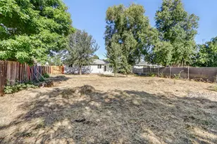 5170 28th St, Sacramento, CA 95820 - Photo 35
