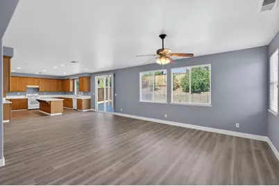 9234 Rushing Creek Way, Elk Grove, CA 95624 - Photo 21