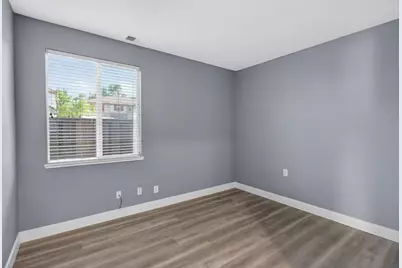 9234 Rushing Creek Way, Elk Grove, CA 95624 - Photo 15