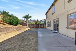 9234 Rushing Creek Way, Elk Grove, CA 95624 - Photo 51