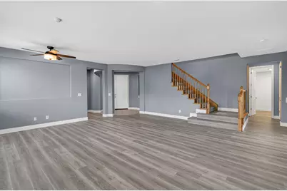 9234 Rushing Creek Way, Elk Grove, CA 95624 - Photo 5
