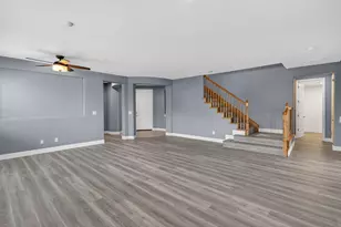 9234 Rushing Creek Way, Elk Grove, CA 95624 - Photo 5