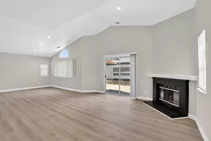 4942 Wind Creek Dr, Sacramento, CA 95838 - Photo 9